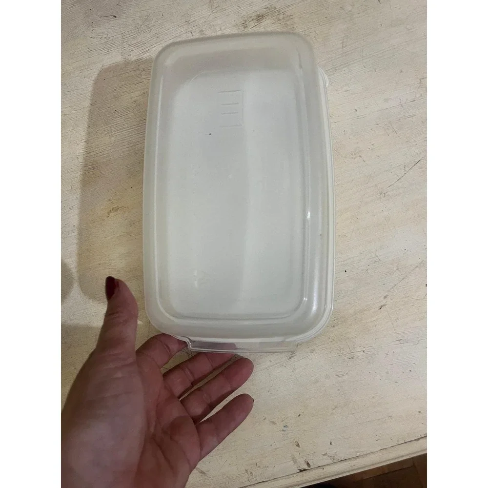 Rubbermaid Servin Saver 24oz Food Storage Container Clear with White Lid 710ml